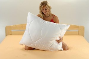 Polštář Alaska Luxus 70x90cm 900g 2xzip kuličky UNICO®